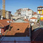 Rent 1 bedroom apartment of 45 m² in porto