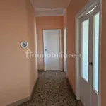 Affitto 4 camera appartamento di 117 m² in Messina