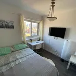 Rent 2 bedroom apartment in Montreal