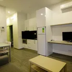 Rent 1 bedroom apartment of 40 m² in Barcelona