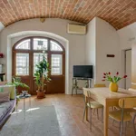 Rent 1 bedroom apartment of 40 m² in Florence