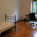 Rent 4 bedroom apartment of 90 m² in Turin