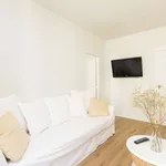 Rent 1 bedroom apartment of 70 m² in madrid