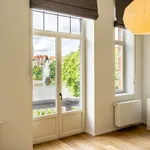 Huur 4 slaapkamer huis van 369 m² in Brussels