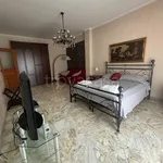 Rent 4 bedroom apartment of 20 m² in Foggia