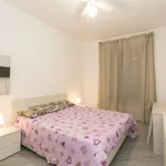 Rent a room of 85 m² in milan