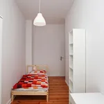 Rent 5 bedroom apartment in Berlin