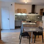 Appartement de 87 m² avec 4 chambre(s) en location à Anet