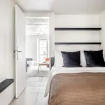 Appartement de 506 m² avec 1 chambre(s) en location à Paris