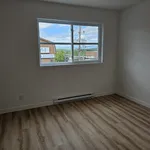 4 bedroom apartment of 1022 sq. ft in Sherbrooke