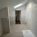 Affitto 3 camera appartamento di 110 m² in Lecco