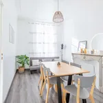 Rent 6 bedroom apartment of 100 m² in Marseille