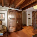 Rent 5 bedroom apartment of 150 m² in Florence