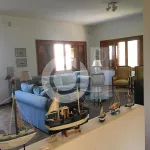 Rent 4 bedroom house of 250 m² in Μαλεσίνα