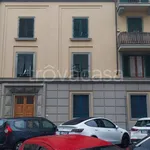 Affitto 4 camera appartamento di 93 m² in Firenze