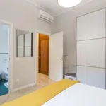 Rent 1 bedroom apartment of 45 m² in milan