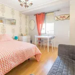 Rent 4 bedroom apartment in Valencia