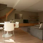 Maison de 99 m² avec 2 chambre(s) en location à Bruges