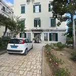 Rent 4 bedroom apartment of 177 m² in Napoli