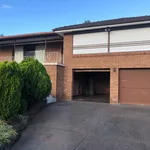 Rent 3 bedroom house in Minto