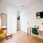 Rent a room of 17 m² in Madrid