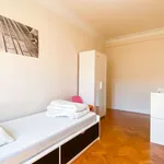 Rent a room in lisbon