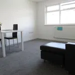 Rent 2 bedroom flat in Portsmouth