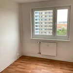 Miete 3 Schlafzimmer wohnung von 56 m² in Dessau-Roßlau