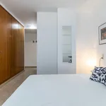 Rent 4 bedroom apartment of 1119 m² in Valencia