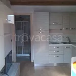 Affitto 1 camera appartamento di 25 m² in Lomagna