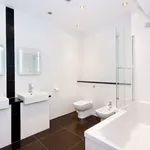 Rent 1 bedroom apartment of 610 m² in London