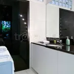 Rent 2 bedroom apartment of 85 m² in Milano