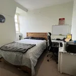 Rent 2 bedroom flat in South West England