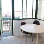 Rent a room in lisbon