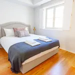 Rent 2 bedroom apartment in Porto