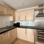 Rent 2 bedroom apartment in Berkshire