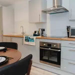 Rent 2 bedroom flat in Hull