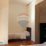 Rent 3 bedroom apartment of 90 m² in Milan