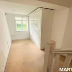 Rent 2 bedroom flat of 66 m² in Wakefield