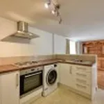 Rent 2 bedroom flat in Nottingham