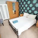 Rent 4 bedroom apartment in London