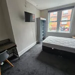 Rent 6 bedroom house in Leeds