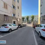 Affitto 4 camera appartamento di 103 m² in Naples