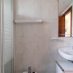 Rent 4 bedroom apartment in Valencia