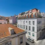 Rent 1 bedroom apartment of 40 m² in Lisbon