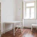 Rent a room of 120 m² in lisbon