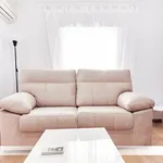 Rent 3 bedroom apartment in Seville