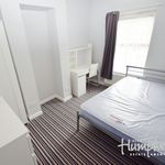 Rent 3 bedroom flat in   Stoke-On-Trent