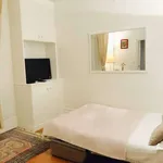 Rent 1 bedroom apartment of 25 m² in Paris