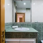 Alquilo 3 dormitorio apartamento de 60 m² en Seville